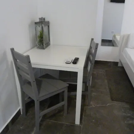 Apartamento Cozy 3 *